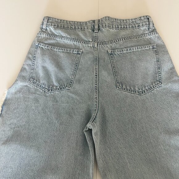 PrettyLittleThing Jeans High Waist Light Wash Side Open Slit Sz 10 Frayed Biker - Picture 2 of 8